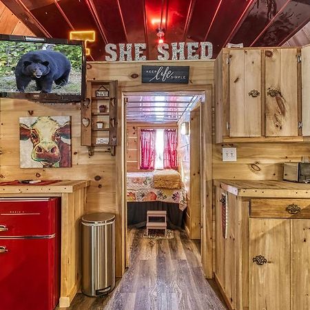 The Tiny Barn, 1089 Free Tickets Each Paid Day, Dollywood And More Sevierville Extérieur photo
